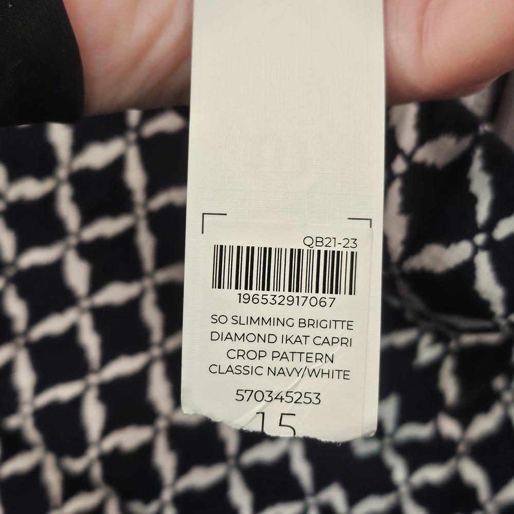 Chico's‎ Brigitte Slim Crop Pants Womens 10 Navy White Diamond Matelassé Coastal - Picture 6 of 16